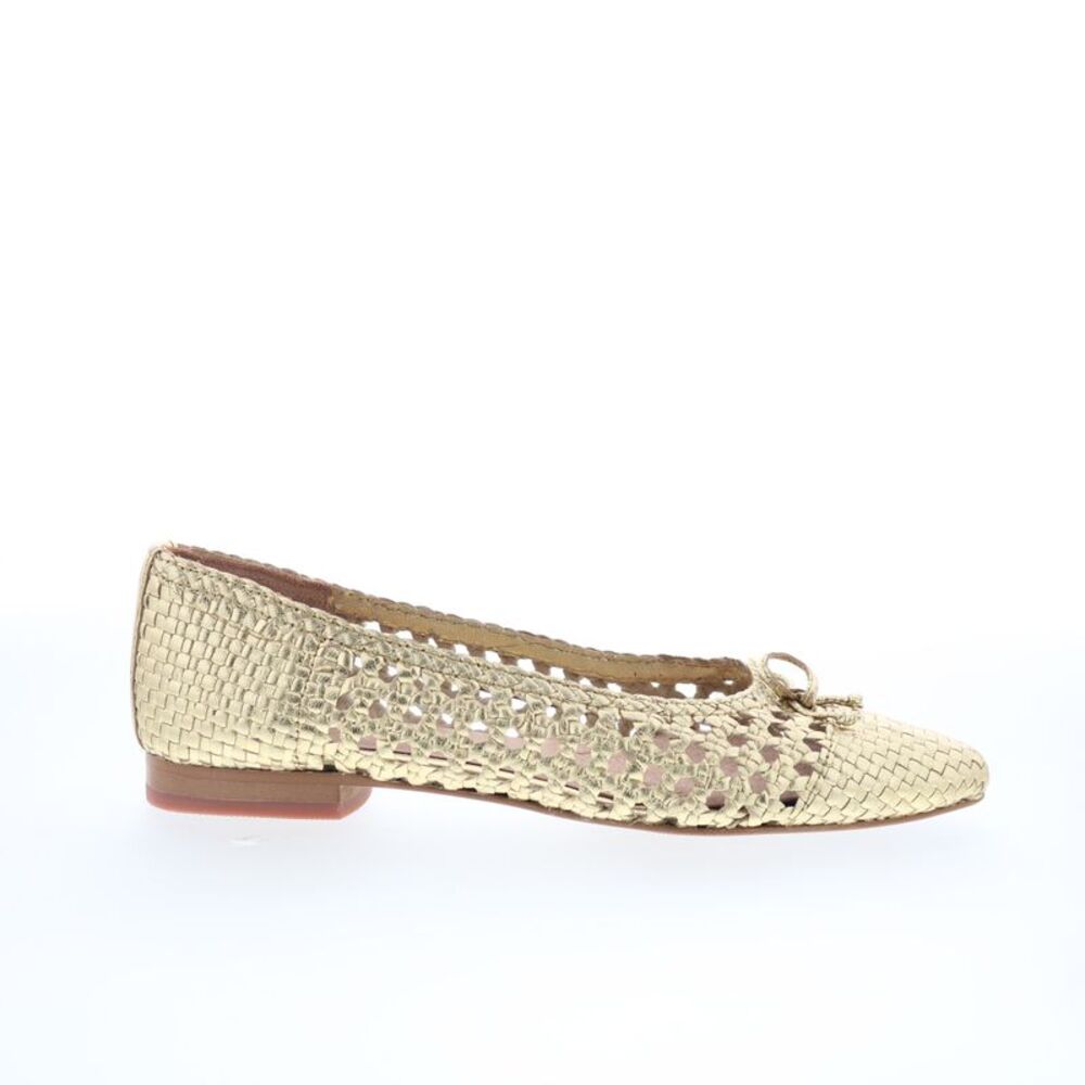 Trotters Womens Edith Gold Shoes (NWT)